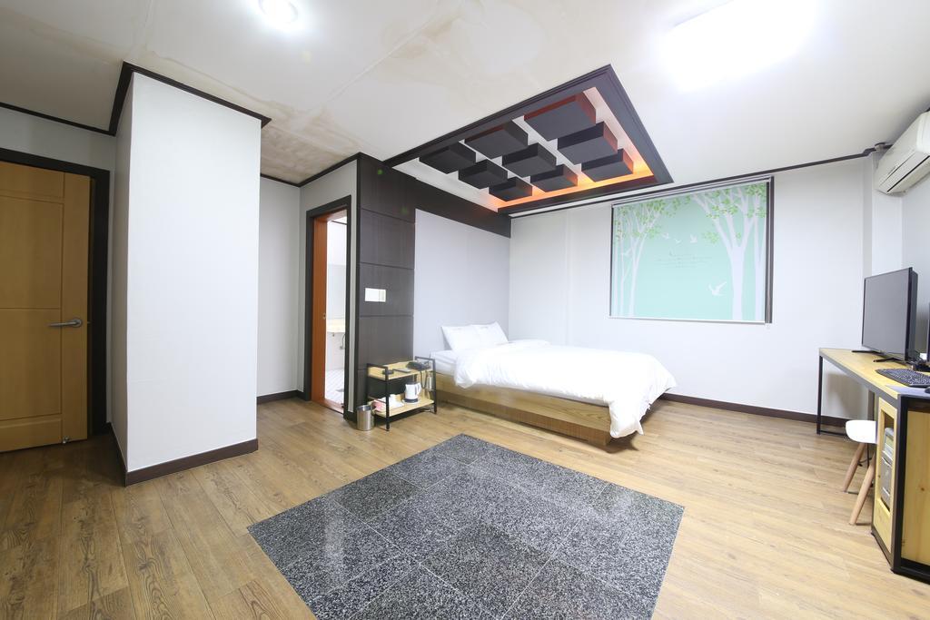 Theme Motel Mokpo Eksteriør billede