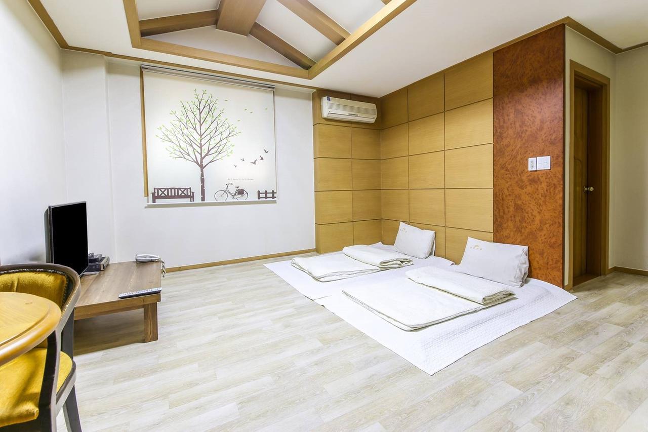 Theme Motel Mokpo Eksteriør billede