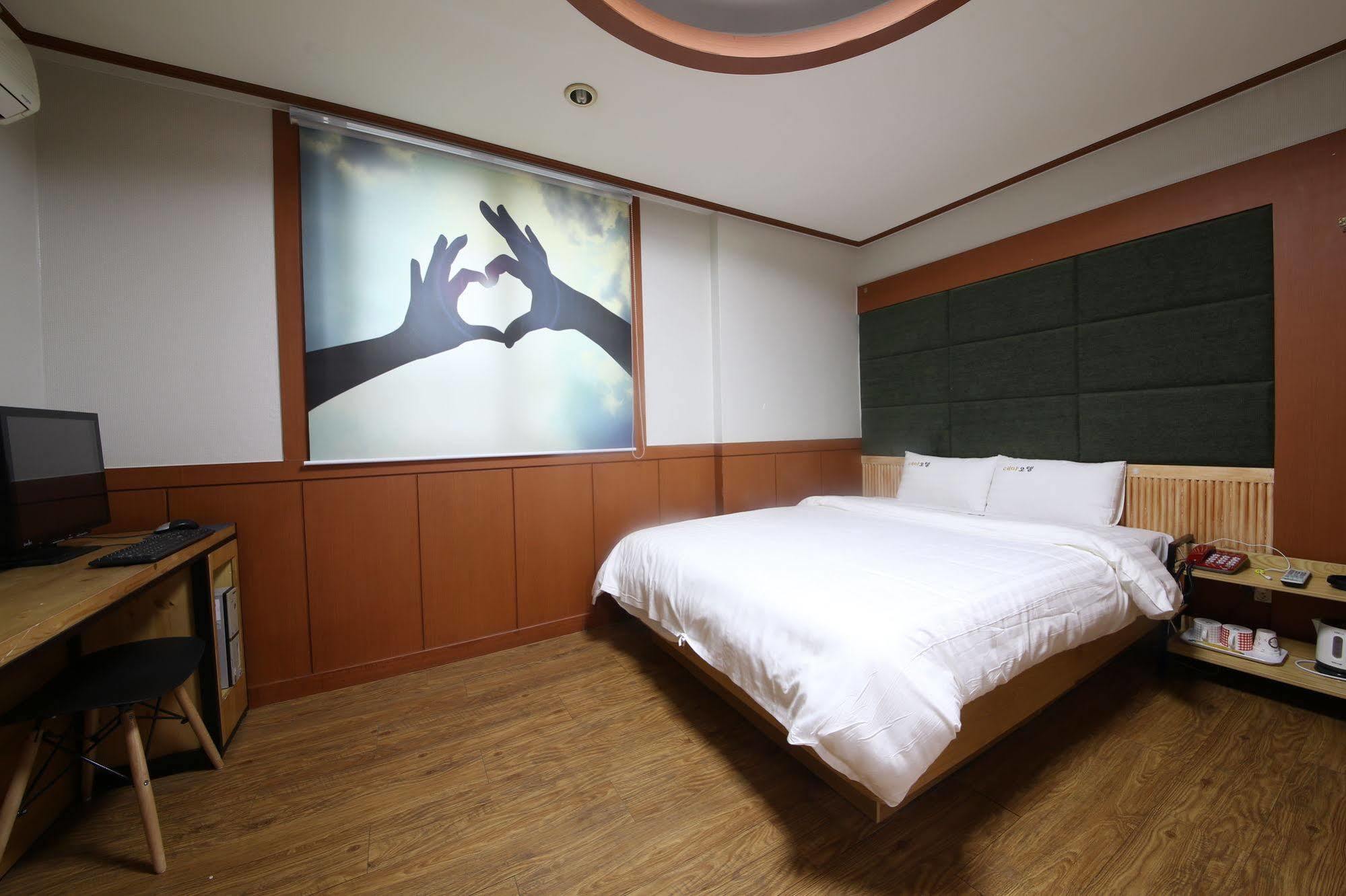 Theme Motel Mokpo Eksteriør billede